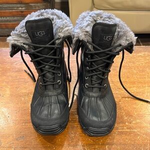 UGG women’s black/gray Adirondack boots